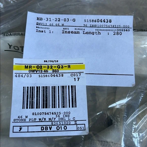 🔥🆕🔥L.L. Bean Men's Wrinkle-Free Chinos, Natural Fit, Hidden Pleated - Picture 6 of 9